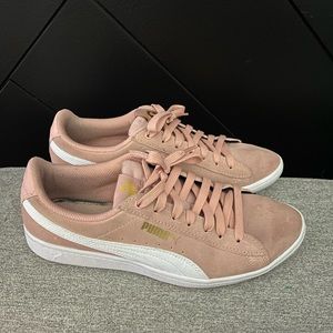 PUMA woman’s shoes